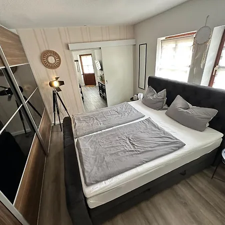 Apartment Am Strom